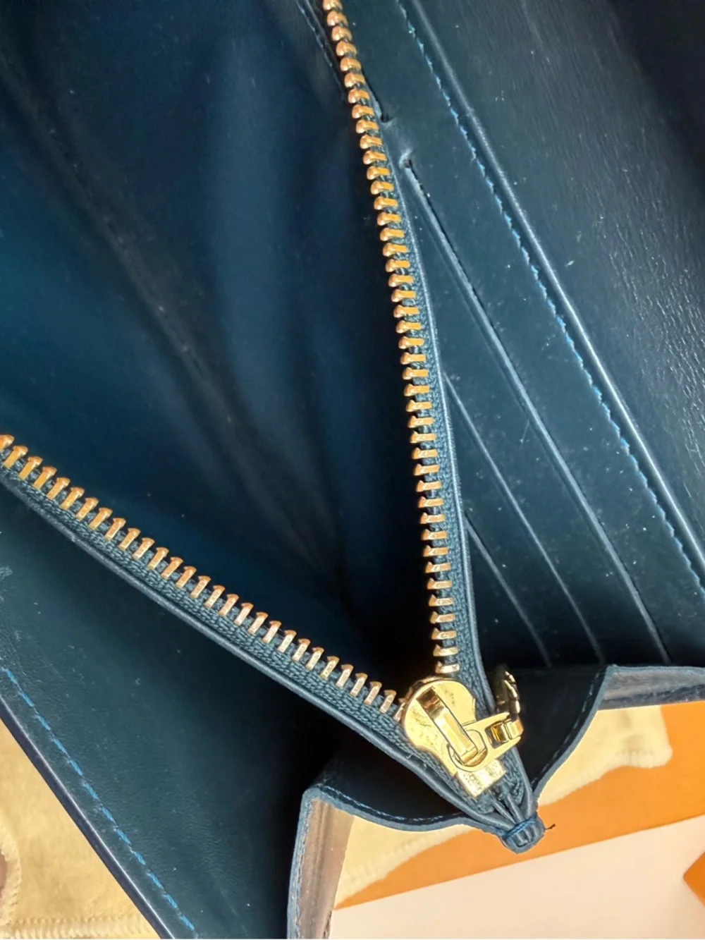 Louis Vuitton Dark Green Vernis Monogram Continental Wallet - Picture 8 of 14